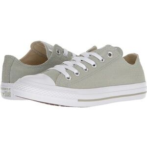 NEW Women’s Chuck Taylor All Star Perforated Canvas Low Top Sneaker - size 7.5